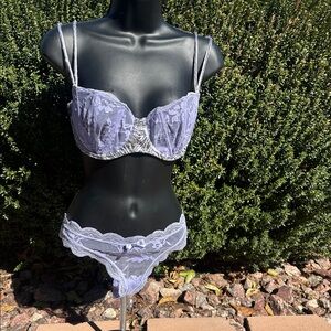 Victoria's Secret lavender bra 34DD w/crystals & Small thongs-brand new w/tag